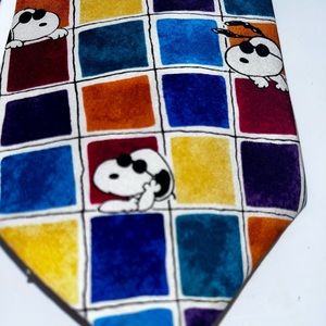 Vintage Colorblock Peanuts Snoopy Joe Cool Tic-Tac-Joe Tie. Silk made in USA.